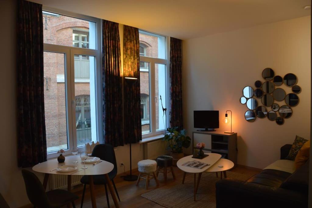 Hippe Studio In Historisch Gebouw In Oude Centrum 安特卫普 外观 照片